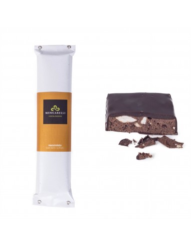 Hazelnut chocolate nougat with blown spelled (seasonal product)